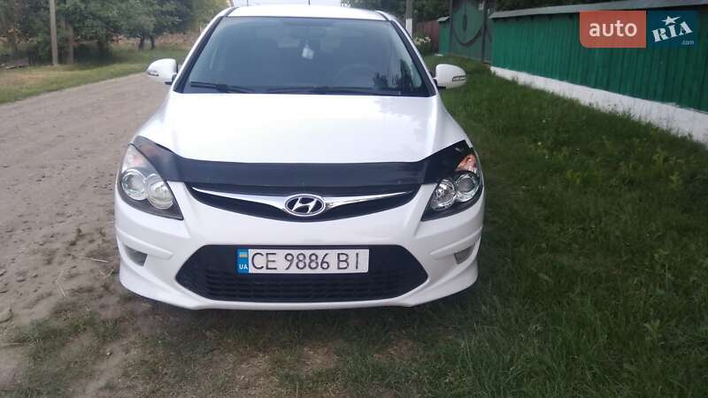 Хэтчбек Hyundai i30 2011 в Снятине