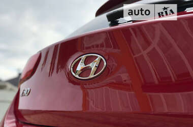 Хэтчбек Hyundai i30 2013 в 