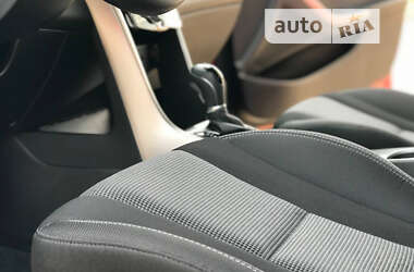 Хэтчбек Hyundai i30 2013 в 