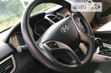 Хэтчбек Hyundai i30 2013 в 