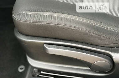 Хэтчбек Hyundai i30 2013 в 