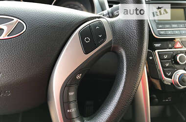 Хэтчбек Hyundai i30 2013 в 