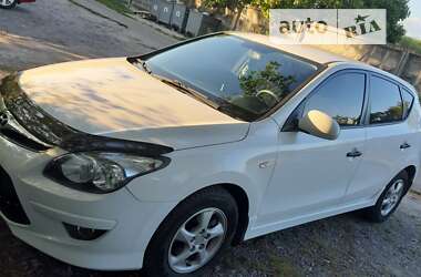 Хэтчбек Hyundai i30 2011 в Киеве