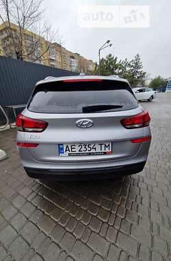 Хетчбек Hyundai i30 2022 в Дніпрі