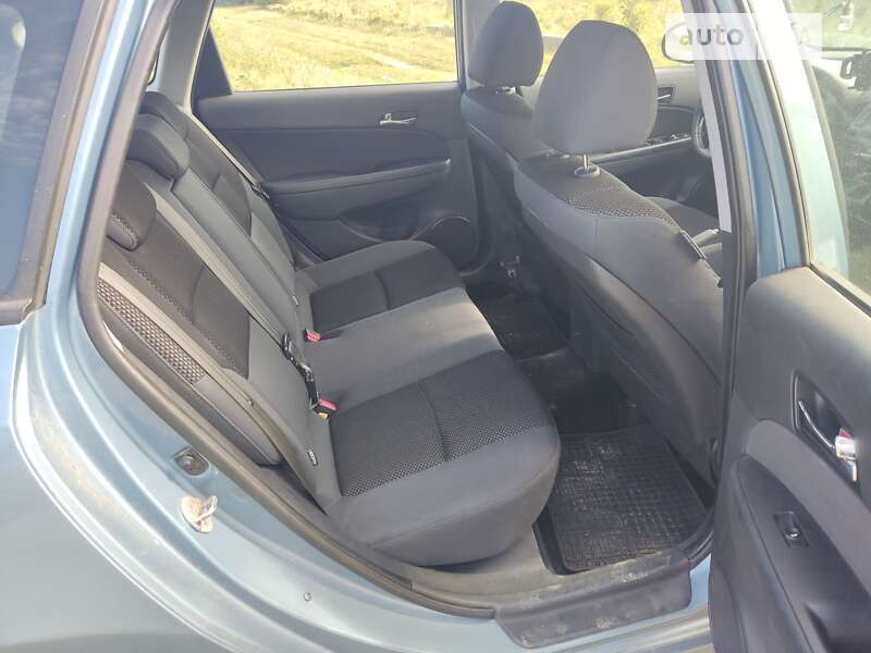 Універсал Hyundai i30 2010 в Рівному