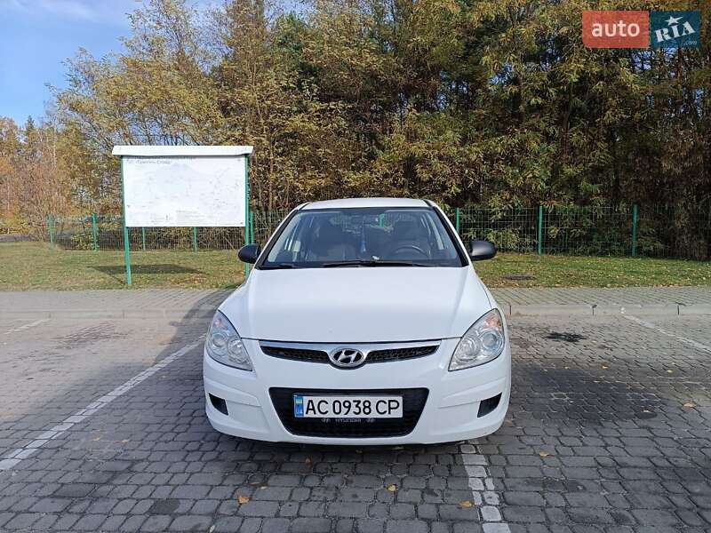 Хетчбек Hyundai i30 2007 в Любешові