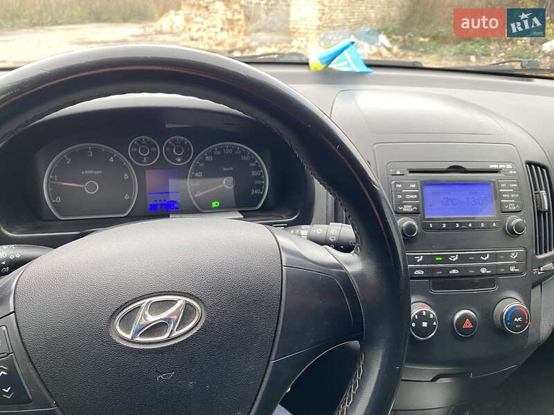 Универсал Hyundai i30 2010 в Мироновке