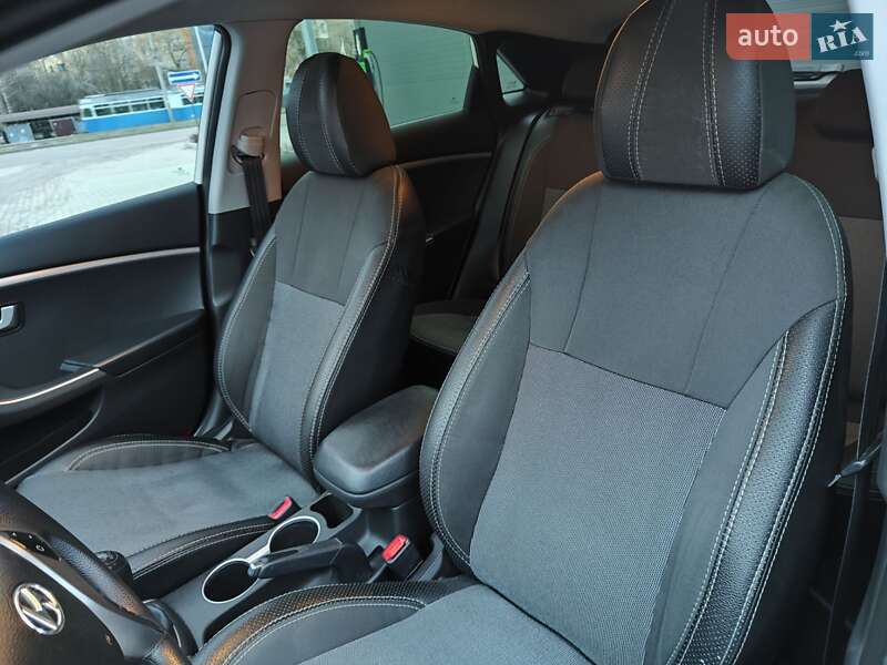 Хэтчбек Hyundai i30 2013 в Виннице