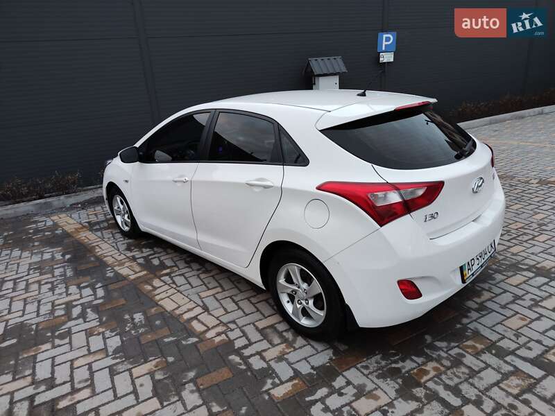 Хэтчбек Hyundai i30 2013 в Виннице