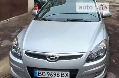 Универсал Hyundai i30 2008 в Тернополе