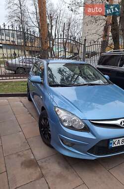 Хэтчбек Hyundai i30 2011 в Кременчуге