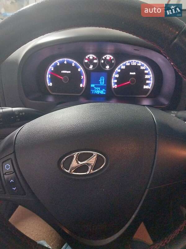 Хэтчбек Hyundai i30 2011 в Харькове