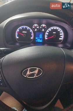 Хэтчбек Hyundai i30 2011 в 