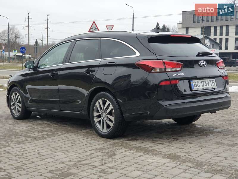 Универсал Hyundai i30 2017 в Львове