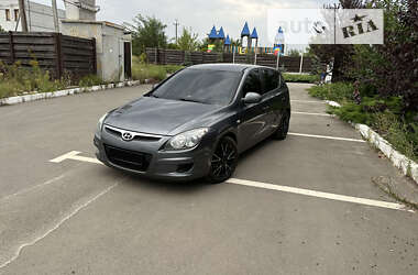 Хэтчбек Hyundai i30 2009 в Харькове