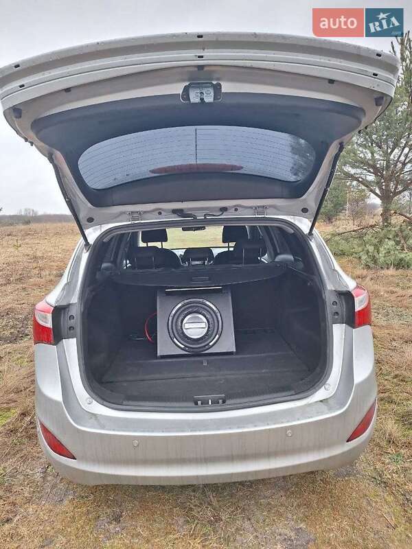 Универсал Hyundai i30 2013 в Любомле