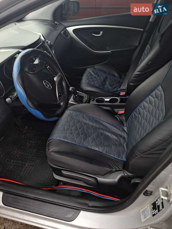 Универсал Hyundai i30 2013 в Любомле