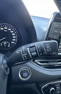 Hyundai i30 2021