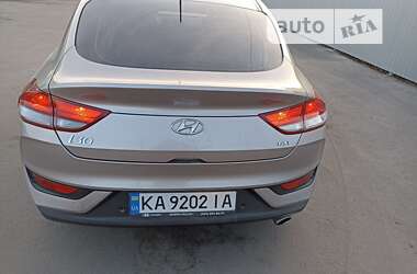 Фастбэк Hyundai i30 2018 в Богуславе
