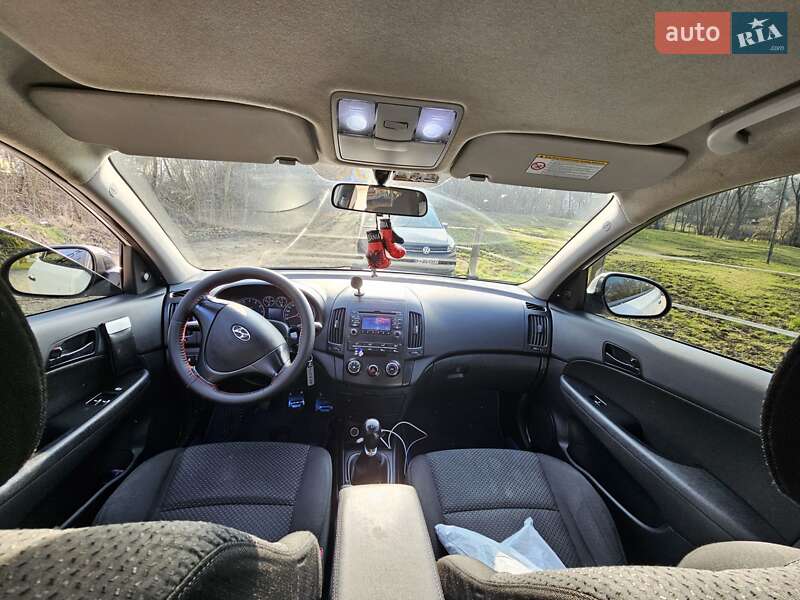 Хэтчбек Hyundai i30 2011 в Виннице