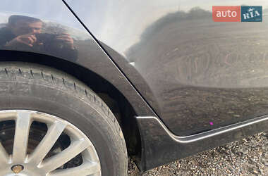 Хэтчбек Hyundai i30 2010 в 
