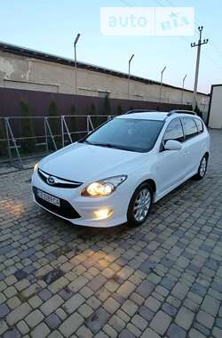 Універсал Hyundai i30 2011 в Теребовлі