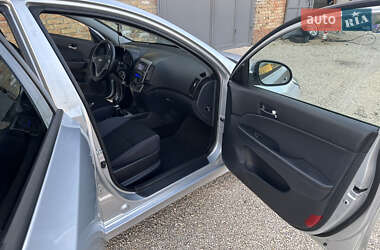 Универсал Hyundai i30 2010 в 