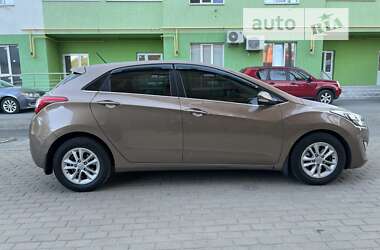 Хэтчбек Hyundai i30 2012 в Киеве