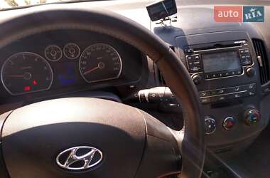 Универсал Hyundai i30 2010 в Луцке