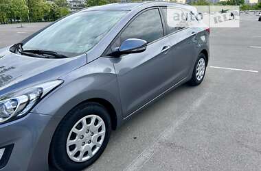 Универсал Hyundai i30 2013 в Киеве