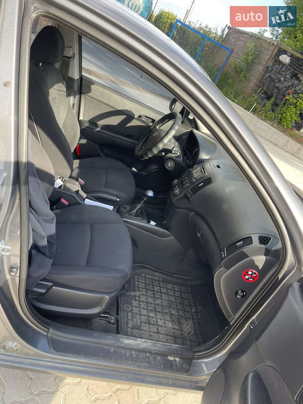 Хэтчбек Hyundai i30 2008 в Тернополе