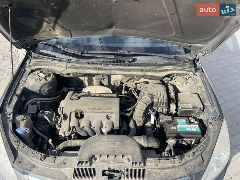 Хэтчбек Hyundai i30 2008 в Тернополе