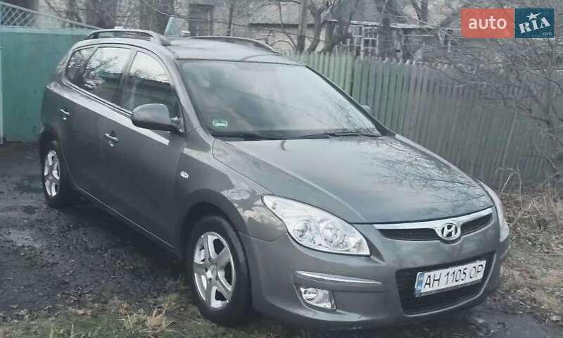 Универсал Hyundai i30 2008 в Смеле