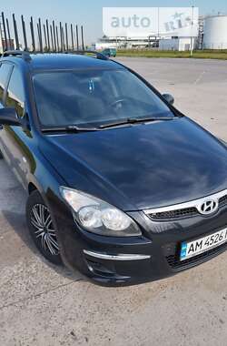 Универсал Hyundai i30 2010 в Коростене