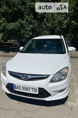 Універсал Hyundai i30 2011 в Запоріжжі