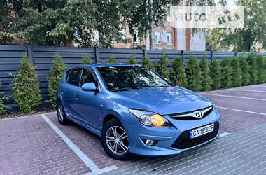 Хетчбек Hyundai i30 2011 в Черкасах