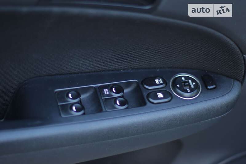 Универсал Hyundai i30 2011 в Пустомытах