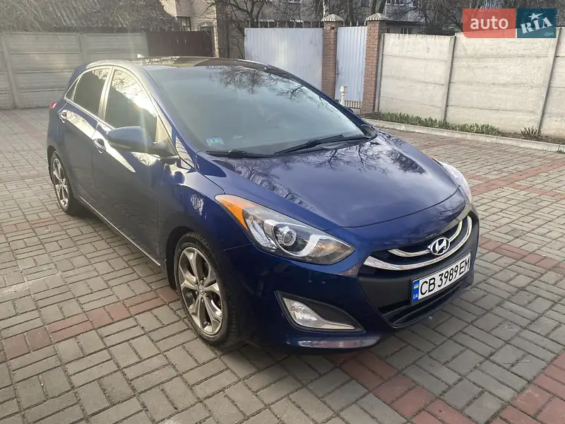 Хэтчбек Hyundai i30 2012 в 