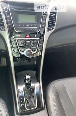 Хэтчбек Hyundai i30 2012 в Прилуках