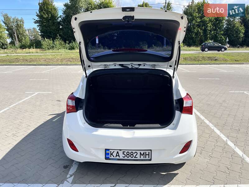 Хэтчбек Hyundai i30 2014 в Киеве