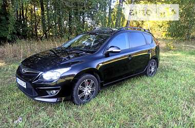 Універсал Hyundai i30 2011 в Ямпілю