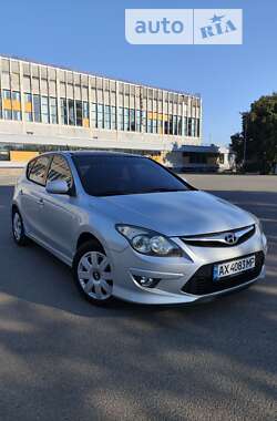 Хетчбек Hyundai i30 2010 в Харкові