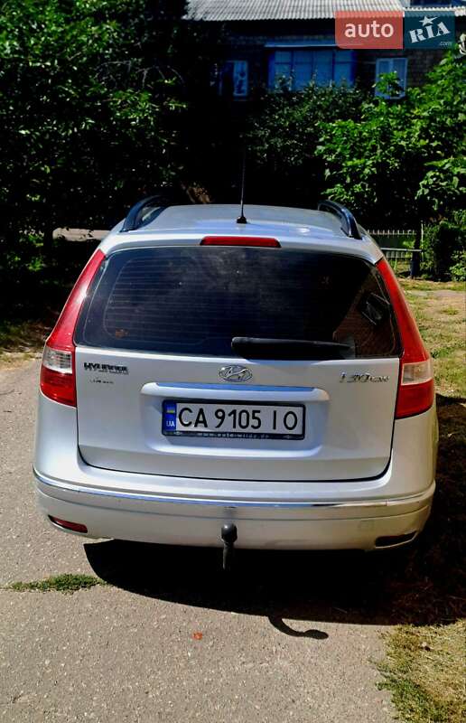 Универсал Hyundai i30 2009 в Мироновке