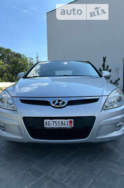 Хэтчбек Hyundai i30 2008 в Сумах