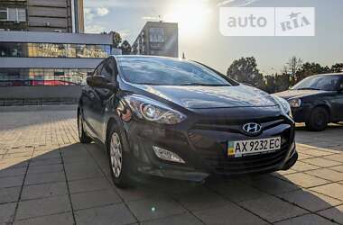 Хэтчбек Hyundai i30 2013 в Харькове