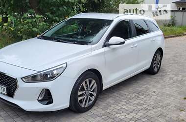 Универсал Hyundai i30 2017 в Львове