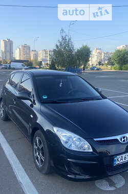 Хэтчбек Hyundai i30 2007 в Киеве