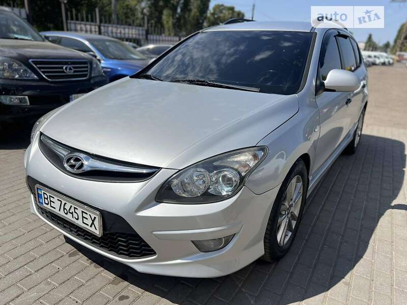 Універсал Hyundai i30 2010 в Миколаєві