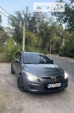 Хэтчбек Hyundai i30 2009 в Харькове