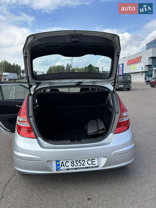 Хэтчбек Hyundai i30 2008 в Ковеле фото 15 Хэтчбек Hyundai i30 2008 в Ковеле